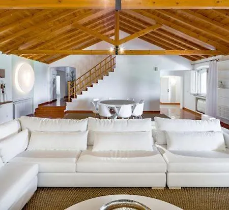 Sleeps 8 Pool Air Con Malhadais