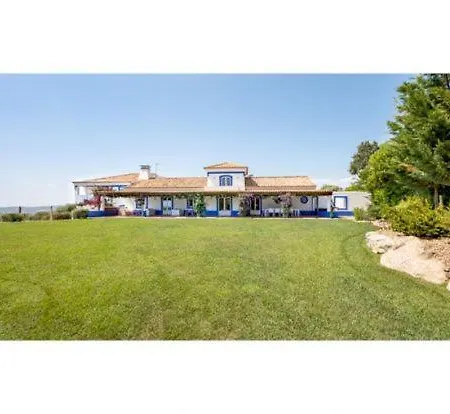 Sleeps 8 Pool Air Con Malhadais